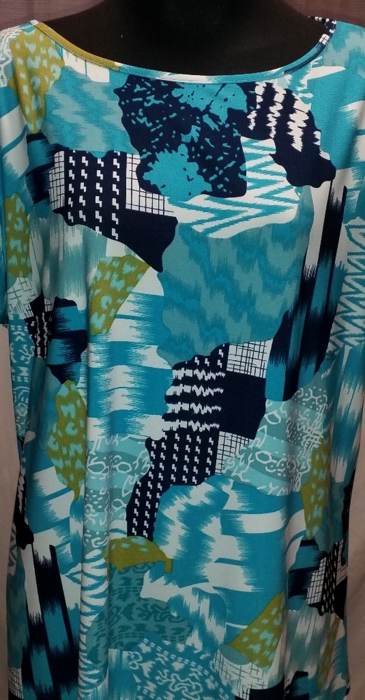Blue and white short sleeve long tunic top